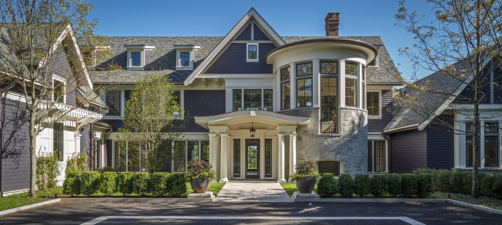 Radiant Light-Filled Hilltop Retreat